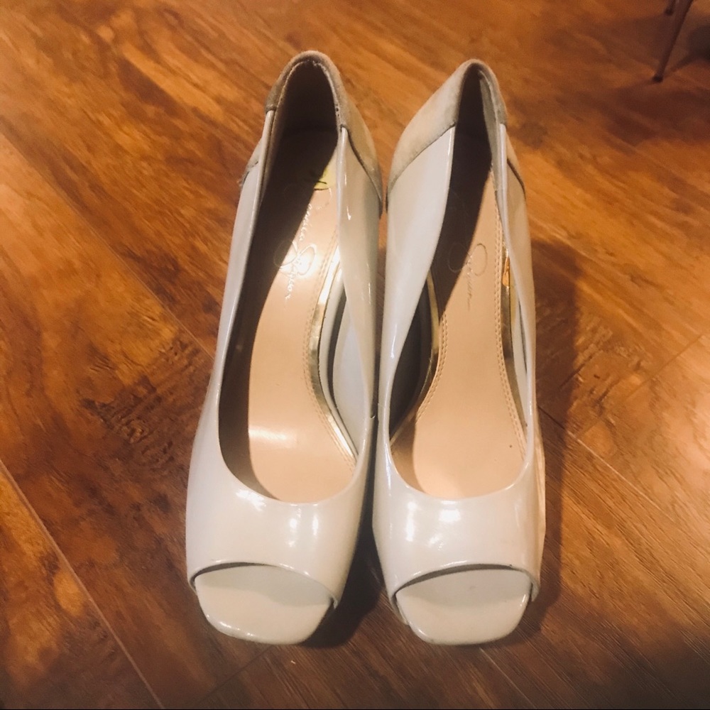 Jessica Simpson nude heels